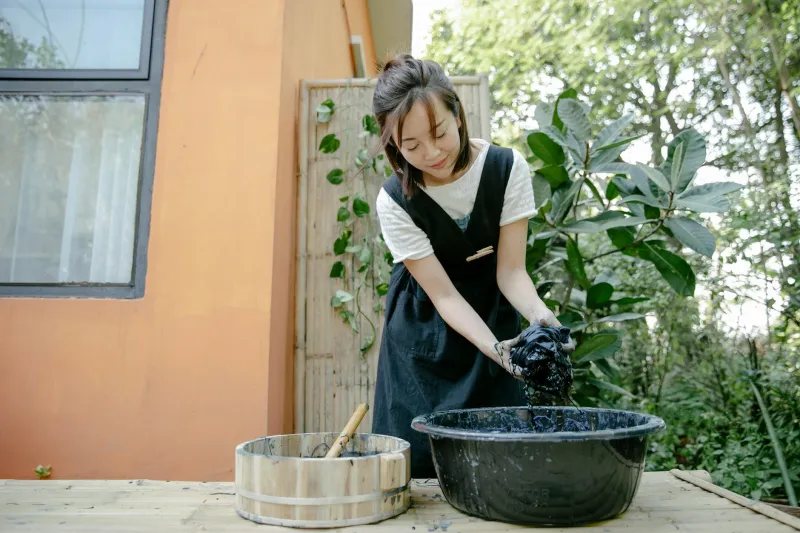 Nature's Printing Press: The Garden-to-Garment Revolution Blooming Across Britain