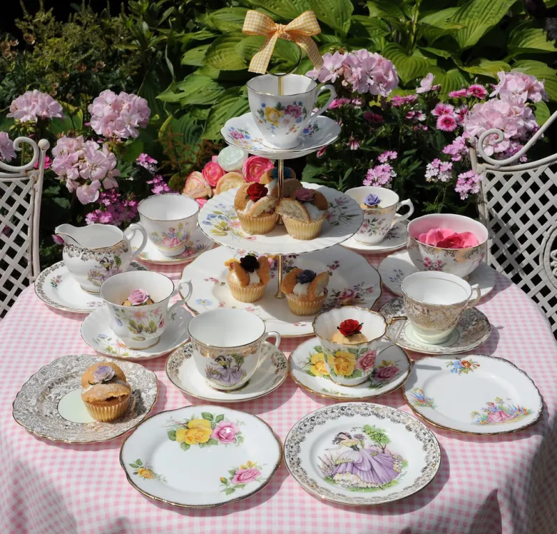 Sugar, Spice & Everything Slice: How the British Tea Table Is Rewriting the Rules of Pattern and Colour